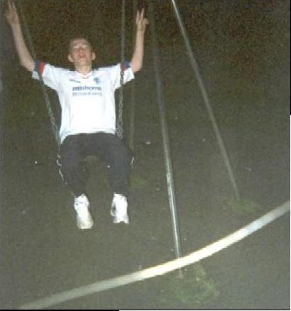 simmy_oan_the_swing.jpg